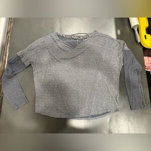 Prana Long Sleeve Tee T-Shirt Size Large Henley Grey Blue Split Neck